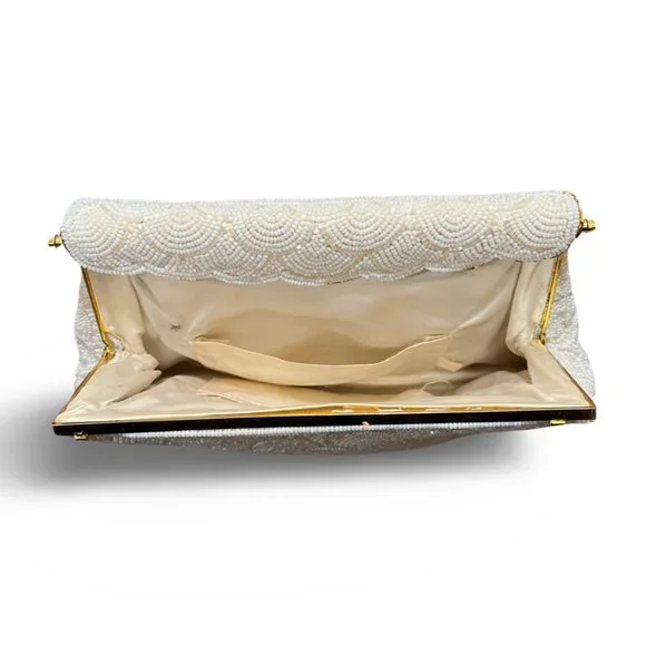 Vintage White Beaded Handbag Handmade Hong Kong - Picture 6 of 12